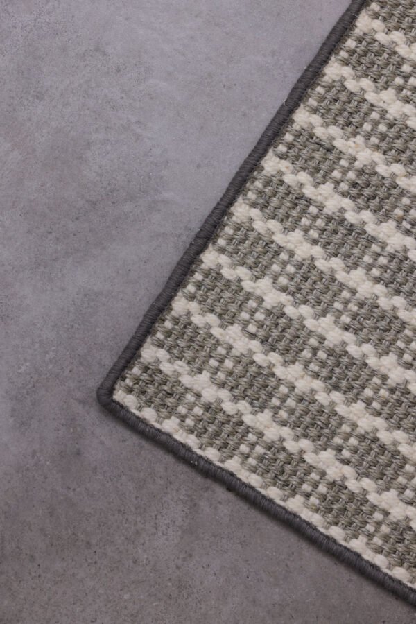 Plaid Panama evening shadow
